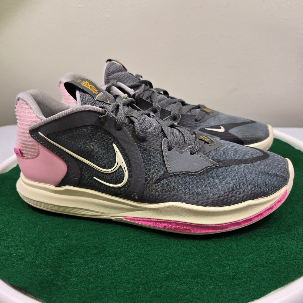 Nike Kyrie Flytrap 6 Basketball Shoes Mens 11 Iron Grey Pink Zoom Air
DJ6012-005